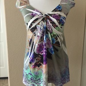 Floral Print T Shirt Size Small